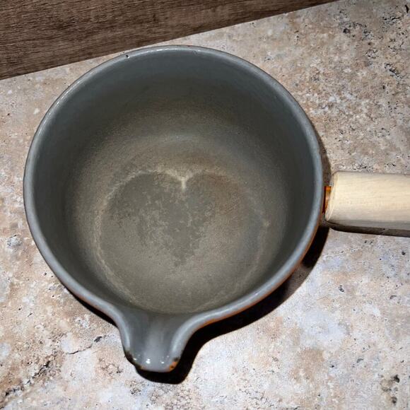 Vintage Le Creuset #14 cm Flame Orange Enamel Cast Iron Saucepan w/ Wood Handle - Picture 3 of 13